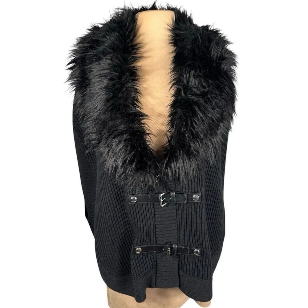 Michael Kors Oversized Sz XS Buckle Poncho Vest Black Detachable Faux Fur Collar